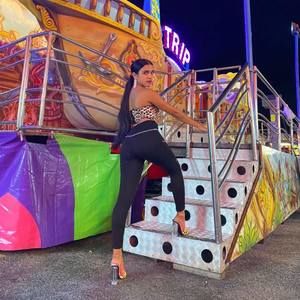 Meet your Posher, Carla